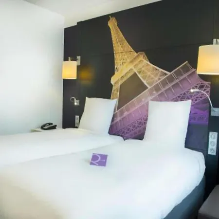 Hotel Mercure Centre Tour Eiffel 4*
