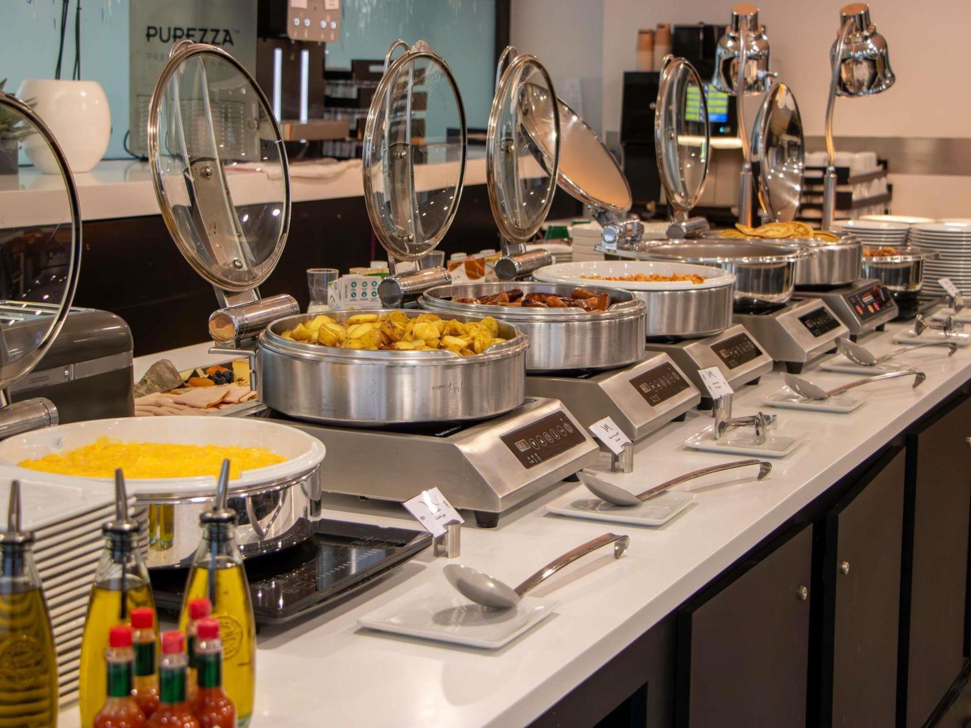 Hotel Mercure Centre Tour Eiffel 4*