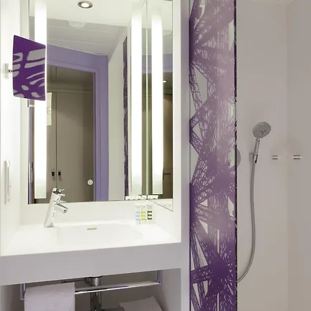 Mercure Centre Tour Eiffel Hotel 4*