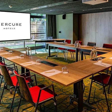 Mercure Centre Tour Eiffel Hotel 4*