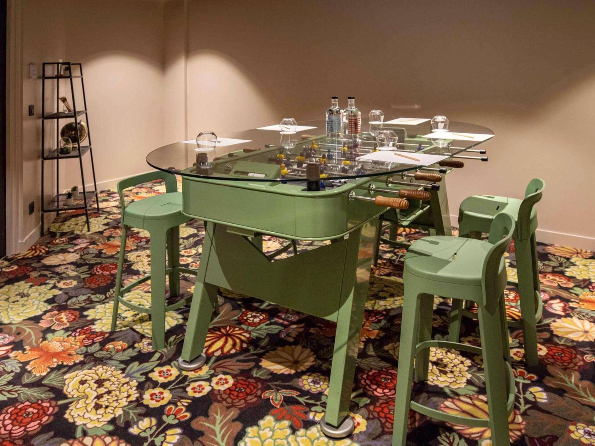 Mercure Centre Tour Eiffel Hotel 4*